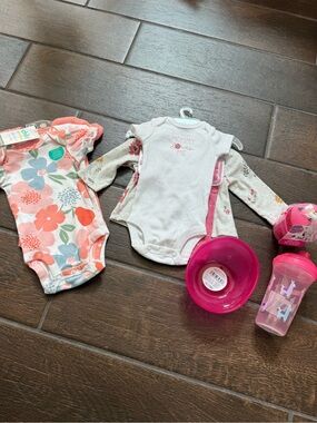Carter’s Newborn Sets w/ Minnie Bath Toy & Nuby Sippy Cup and Bowl Set